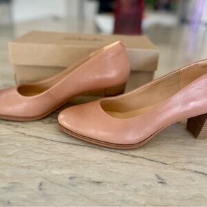 Elegant Pink Women's Pumps